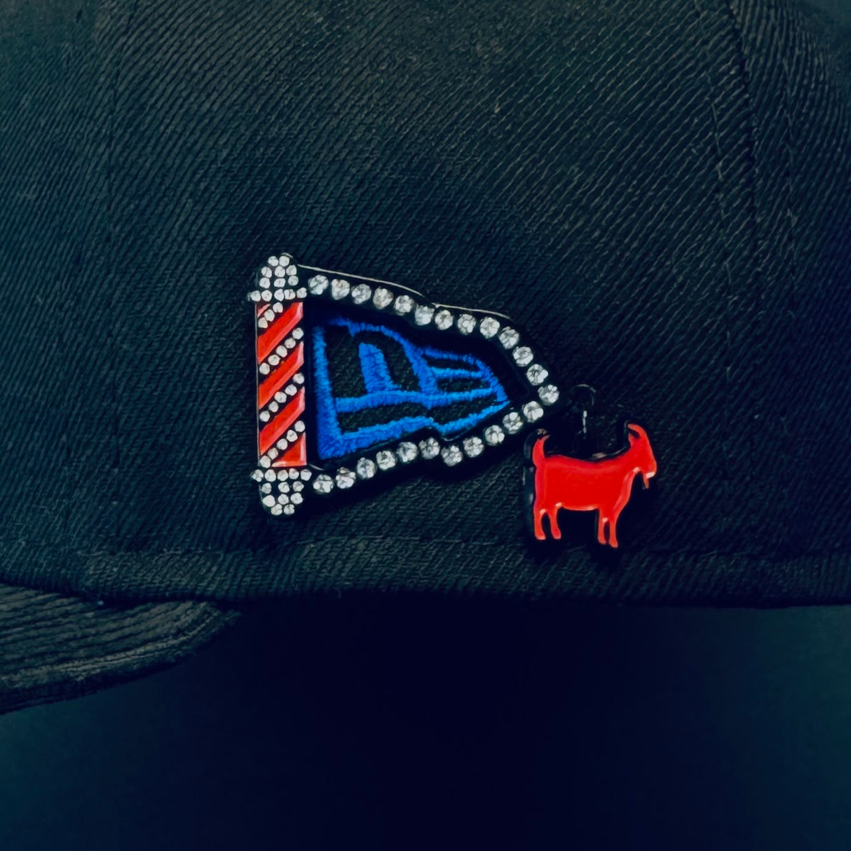 GOAT Barber Frame ๐